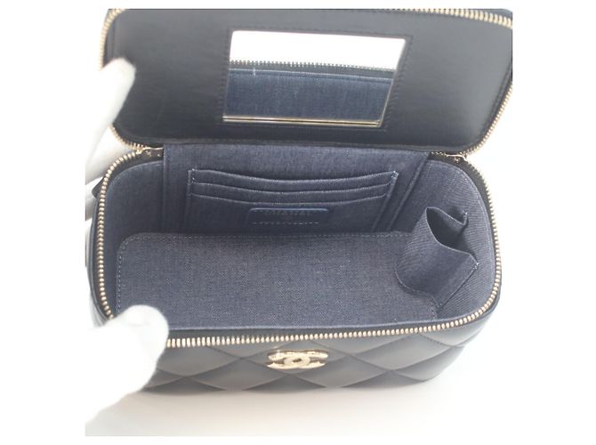 Borsa a tracolla Chanel in agnello nero - vista 9