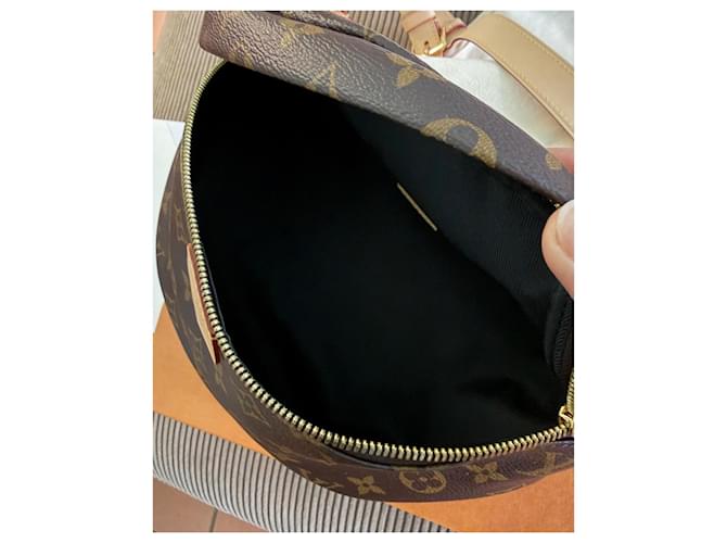 Louis Vuitton Bumbag Marsupio Monogram Marrone - vista 2