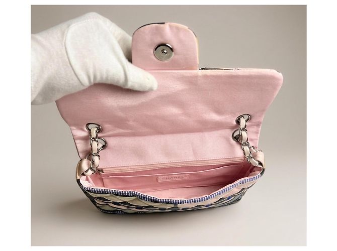 Bolso Chanel Ocean Drive Small Classic Single Flap Corazón Rosa 09C Azul Multicolor Beige Gris - vista 13
