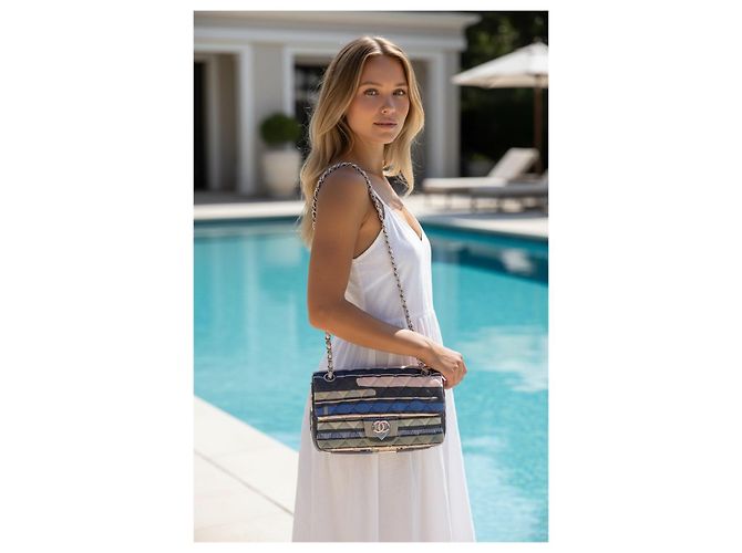Bolso Chanel Ocean Drive Small Classic Single Flap Corazón Rosa 09C Azul Multicolor Beige Gris - vista 5