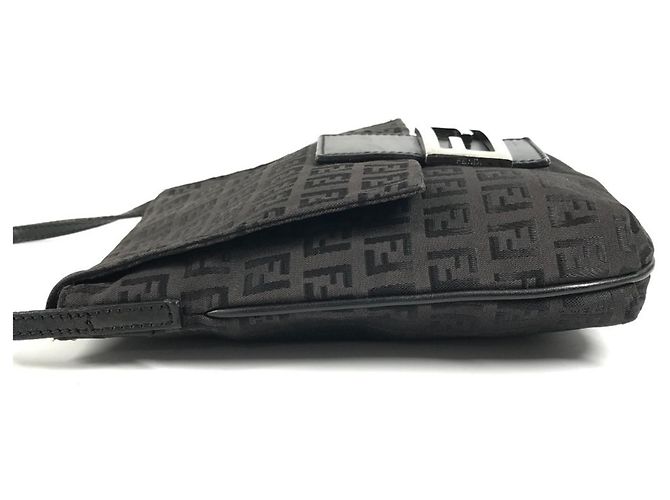 Borsa a tracolla Fendi Zucchino Logo Nero - vista 4