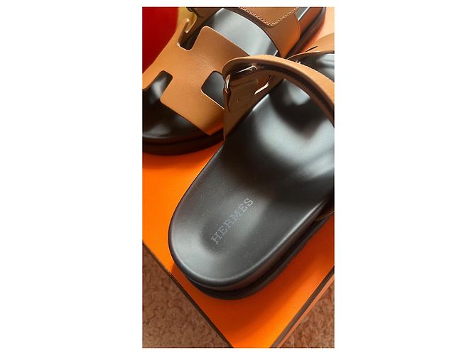 Sandali Hermès Chypre Gold Marrone - vista 6