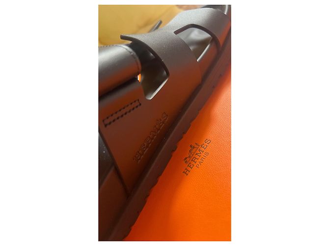 Sandali Hermès Chypre in pelle nera Nero - vista 5