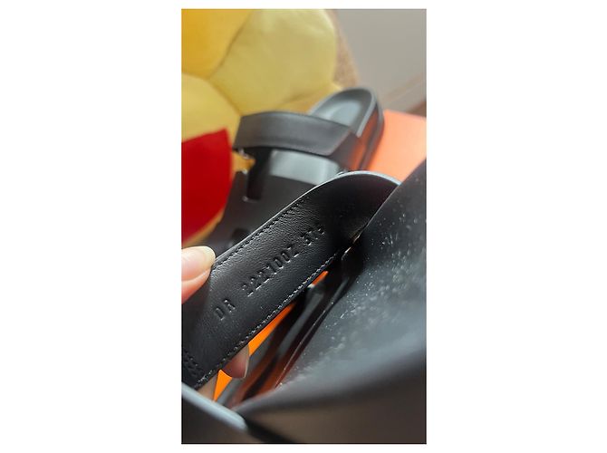 Sandali Hermès Chypre in pelle nera Nero - vista 7