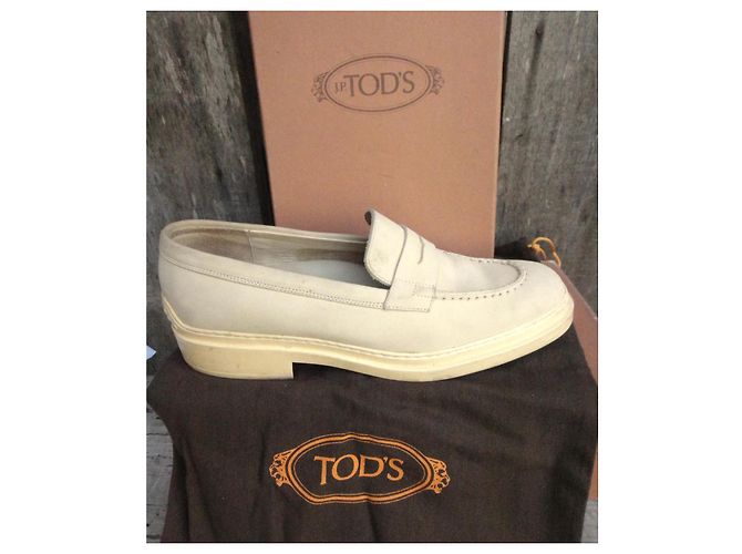 Mocassini Tod's in pelle crema - vista 2