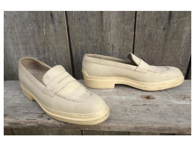 Mocassini Tod's in pelle crema - vista 3