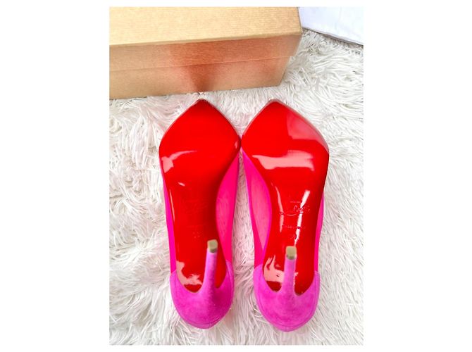 Christian Louboutin Décolleté in Camoscio Rosa e Mesh - vista 3