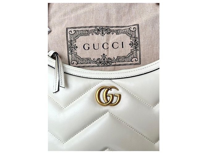 Gucci Marmont Schultertasche aus weißem Leder - Ansicht 20