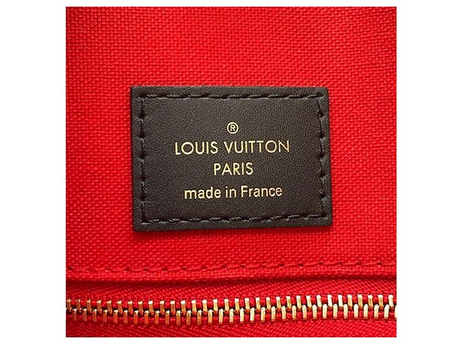 Borsa Tote Louis Vuitton Monogram Reverse Giant OnTheGo MM Rosso - vista 16