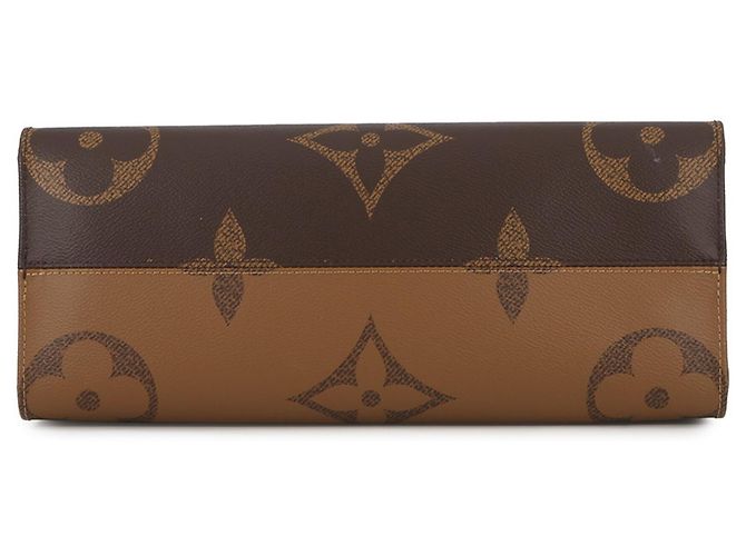 Borsa Tote Louis Vuitton Monogram Reverse Giant OnTheGo MM Rosso - vista 3