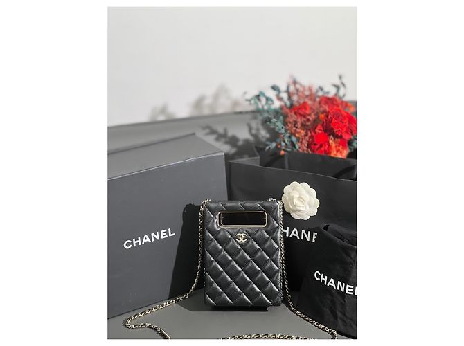 Borsa a tracolla Chanel Classic CC in pelle caviar Nero - vista 2