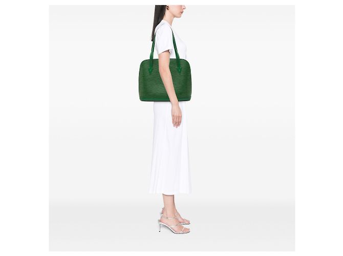 Louis Vuitton Green Epi Lussac Verde - vista 7