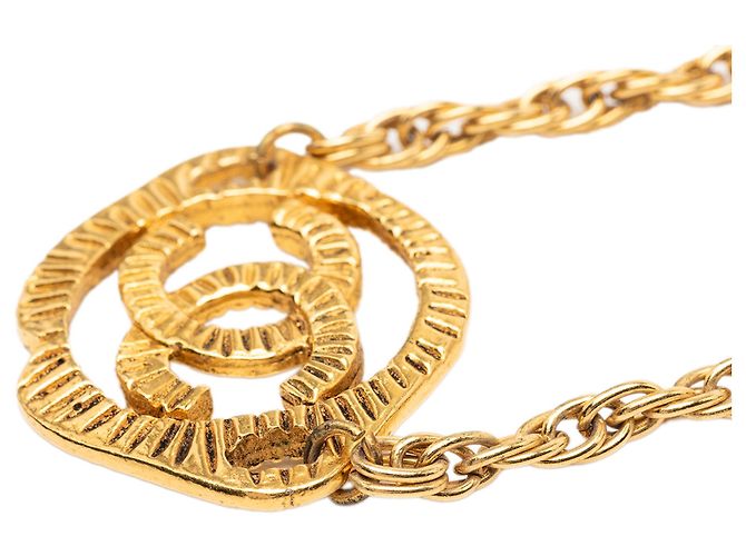 Collana con pendente rotondo Chanel Gold CC placcato oro D'oro - vista 4