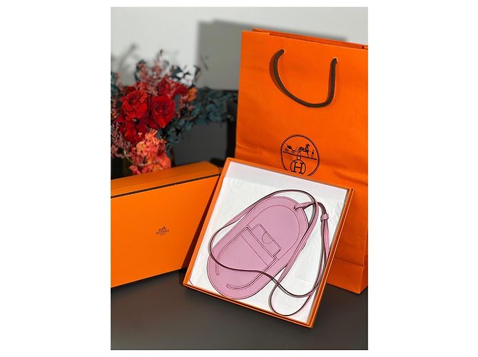 Hermès Borsa a Tracolla per Cellulare in Pelle di Capra Rosa - vista 3