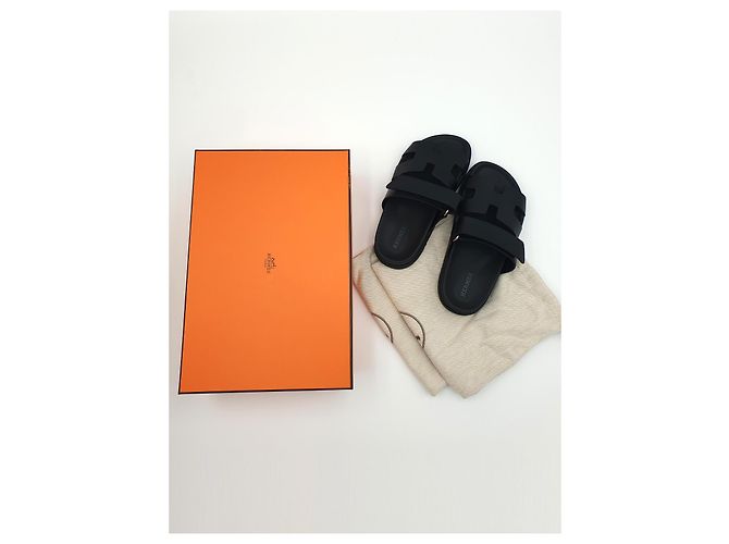 Hermès Sandali Chypre in Pelle di Vitello Nero, 34.5 - vista 5