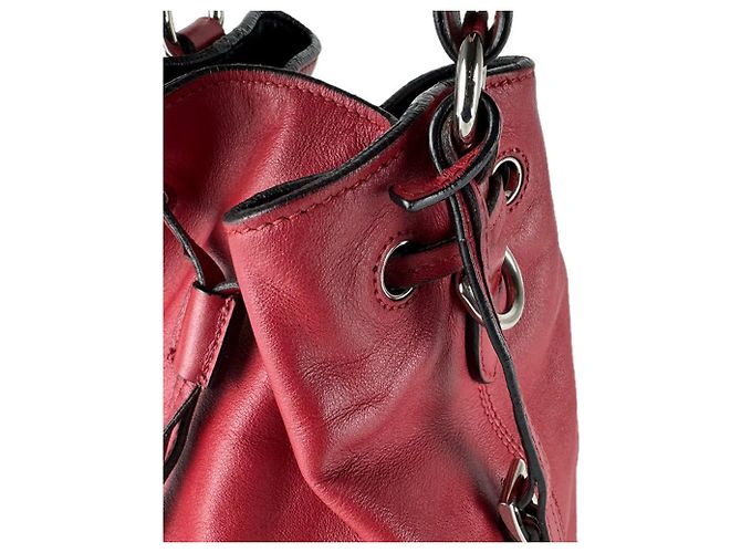 Borsa a tracolla in pelle rossa Prada Rosso - vista 7