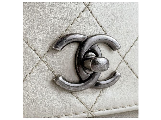 Timeless Borsa in pelle avorio Chanel Crudo - vista 12
