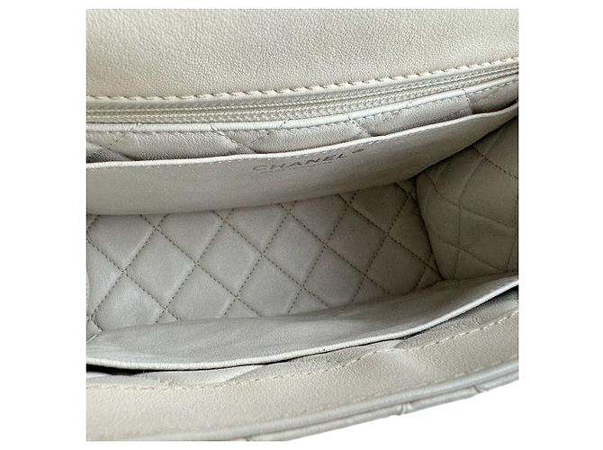 Timeless Borsa in pelle avorio Chanel Crudo - vista 5