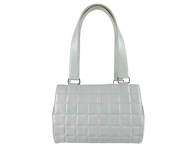 Borsa a tracolla in pelle azzurro Chanel Blu chiaro - vista 3