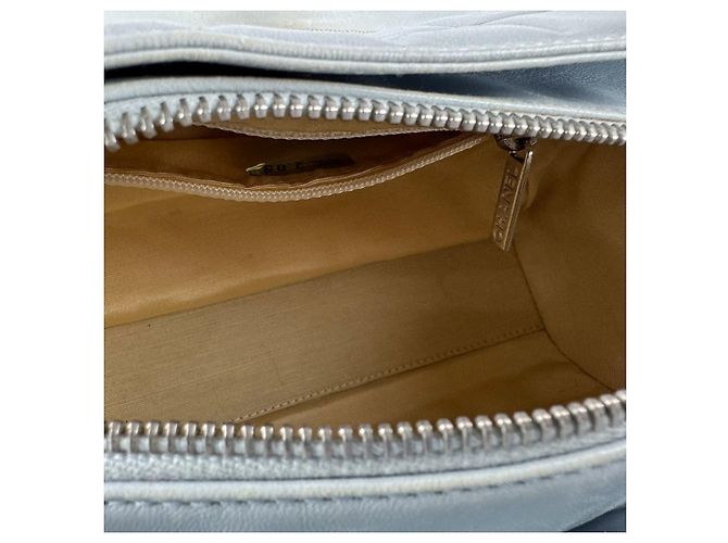 Borsa a tracolla in pelle azzurro Chanel Blu chiaro - vista 5