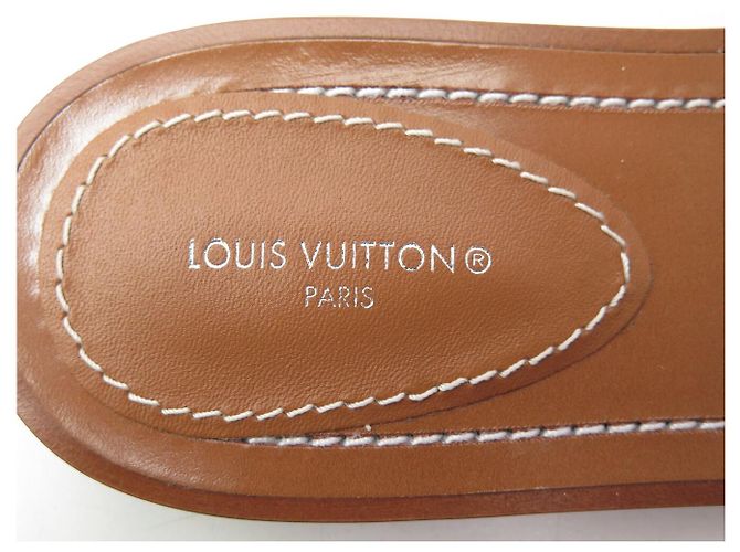 NUOVE SANDALI MULE PIATTE LOUIS VUITTON LOCK IT 37 LOGO LV Cammello - vista 9