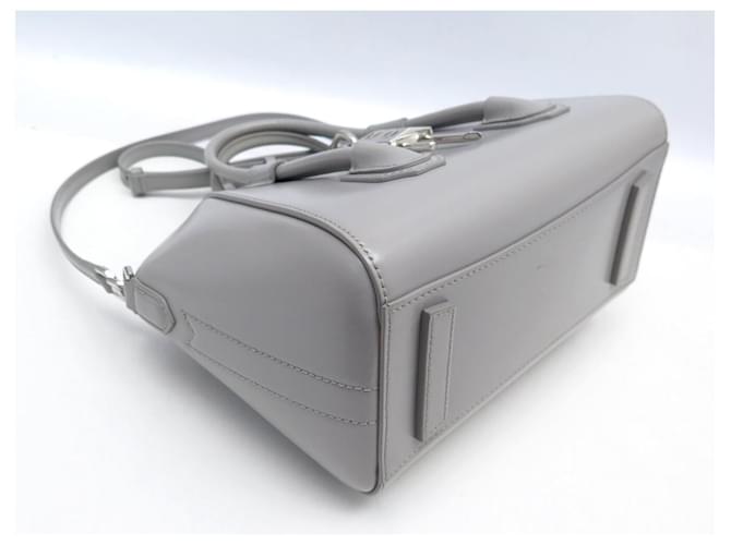 BORSA A SPALLA GIVENCHY ANTIGONA LOCK MINI IN PELLE GRIGIA Grigio - vista 5