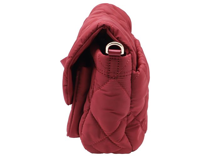 Borsa a tracolla Marc Jacobs Quilted Utility in nylon rosso Bordò - vista 5