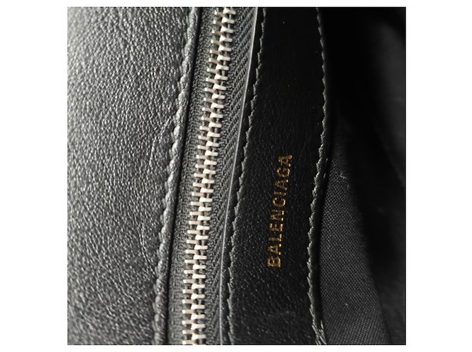 Borsa Ville Small Logo in pelle nera Balenciaga Nero - vista 10