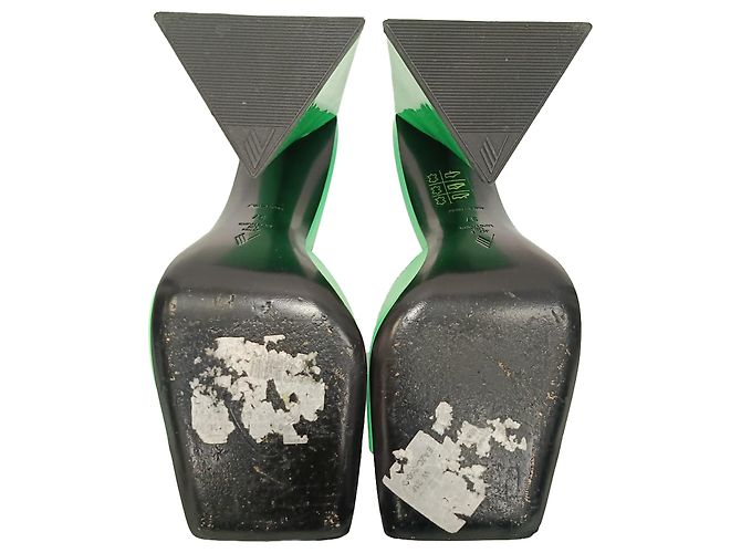 Mule Devon di The Attico in vernice verde neon - vista 7