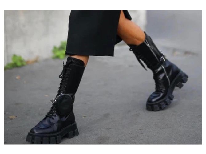 Prada Monolith Combat Boots Cuero Negro - vista 2