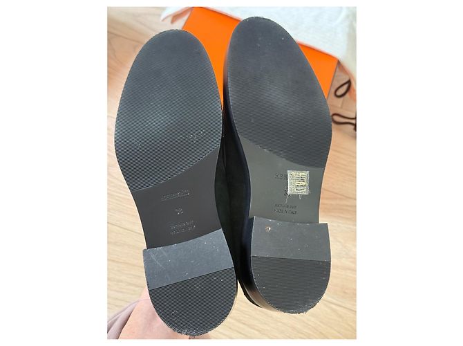 Mocassini Hermès Hot in Capretto Verde scuro - vista 9