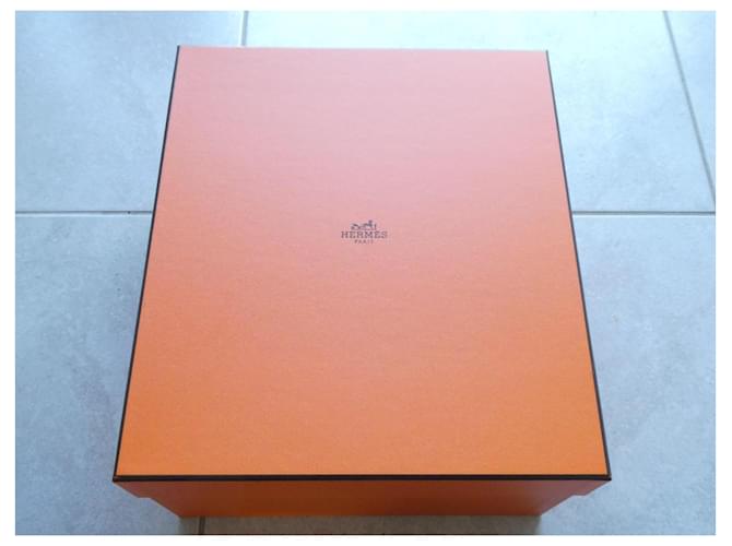 Hermès Birkin 25 Orange Gift Box and Packaging - view 2