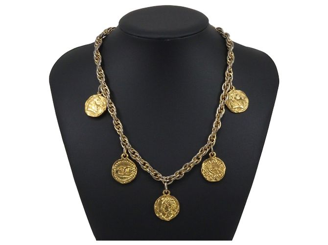 Collana con ciondolo a moneta Chanel COCO Mark - vista 2