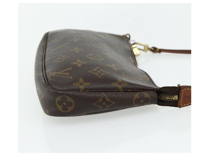 Louis Vuitton Pochette Accessoires NM Monogram Canvas medium Marrone - vista 4