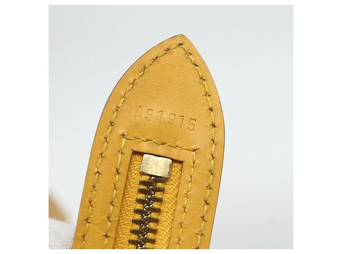 Louis Vuitton Saint Jacques Epi Leather GM Giallo - vista 7