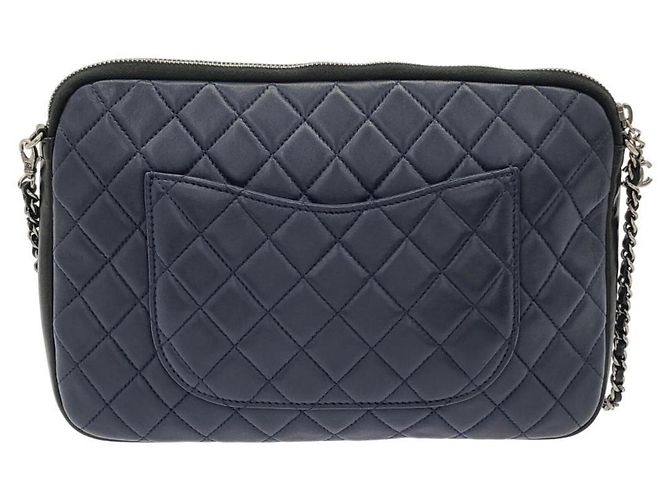 Borsa a tracolla Chanel Girl Line 91386 Nero Blu navy - vista 2