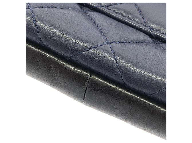 Borsa a tracolla Chanel Girl Line 91386 Nero Blu navy - vista 4