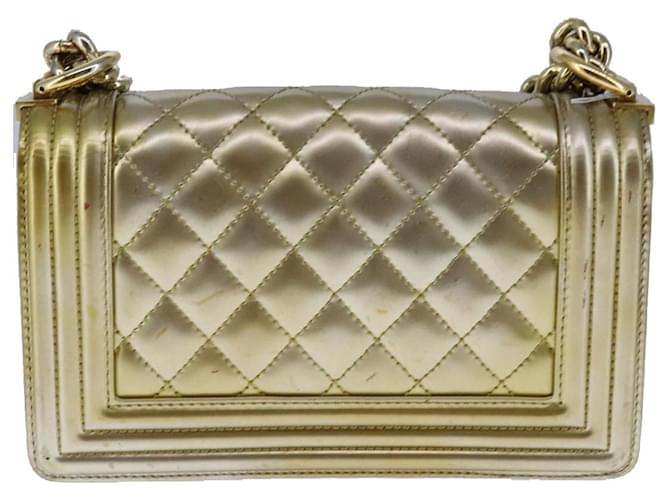 Chanel Boy Flap Quilted Patent Small D'oro - vista 2