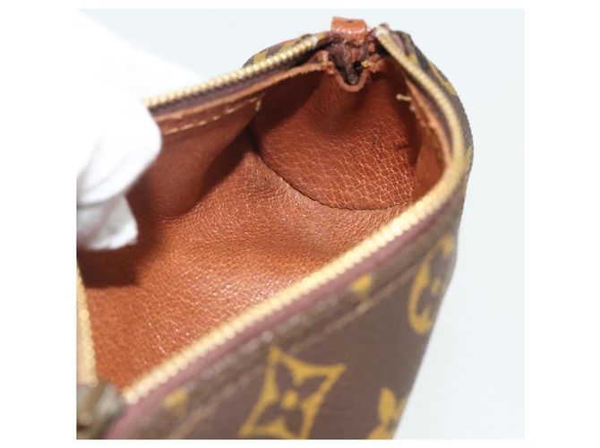 LOUIS VUITTON Pochette Monogram Papillon LV Auth 177296 Monograma - vista 12