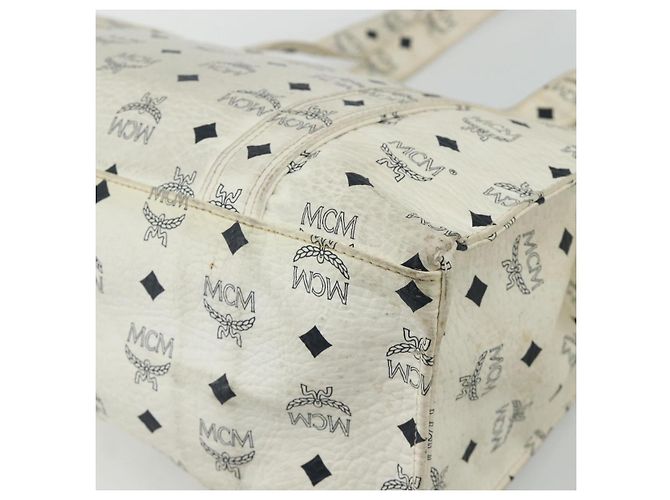 Bolsa Tote MCM Vicetos Logogram PVC Branco Ouro Auth 178496 Dourado - vista 12