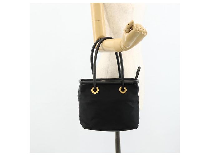 Céline Borsa a mano CELINE Circle Nylon Nero Oro Auth 177318A D'oro - vista 23