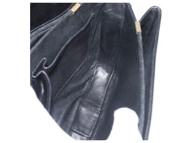 Céline Bolsa de Ombro CELINE em Couro Preto com Detalhes Dourados Auth 178275 - vista 19