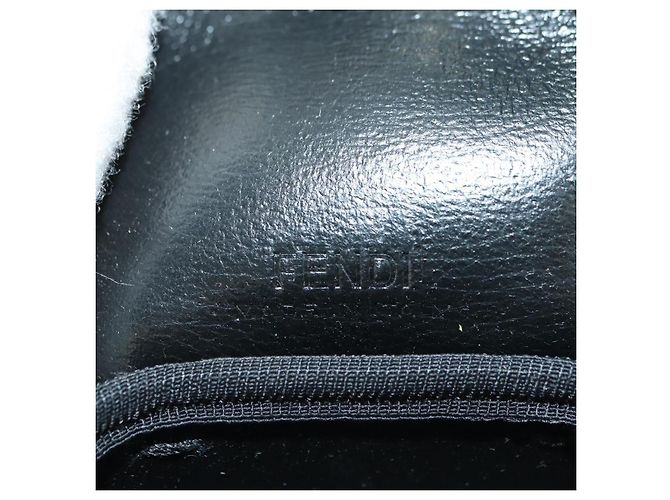 FENDI Picobucket Funda para AirPods Bolso de Cuello en Satén Negro Oro Auth 178091M Dorado - Ansicht 21