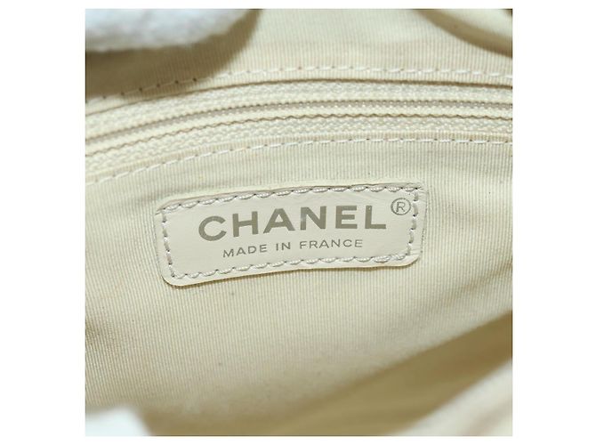 CHANEL Matelasse Shoulder Bag Caviar Skin Ivory Gold CC Auth BA12379V D'oro Crudo - vista 22