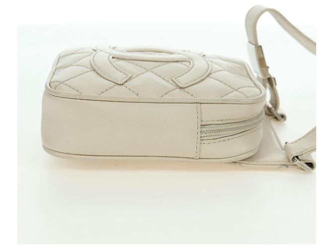 CHANEL Matelasse Shoulder Bag Caviar Skin Ivory Gold CC Auth BA12379V D'oro Crudo - vista 5
