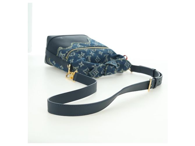 LOUIS VUITTON Monogram Denim Drip Japanese Cruiser Bag Blue M45970 Auth 177977SM - vista 9