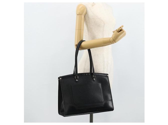 Borsa LOUIS VUITTON Epi Madeleine GM Nera MI0048 LV Auth 177845 Nero - vista 22