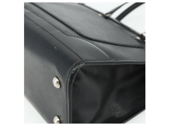 Borsa LOUIS VUITTON Epi Madeleine GM Nera MI0048 LV Auth 177845 Nero - vista 9