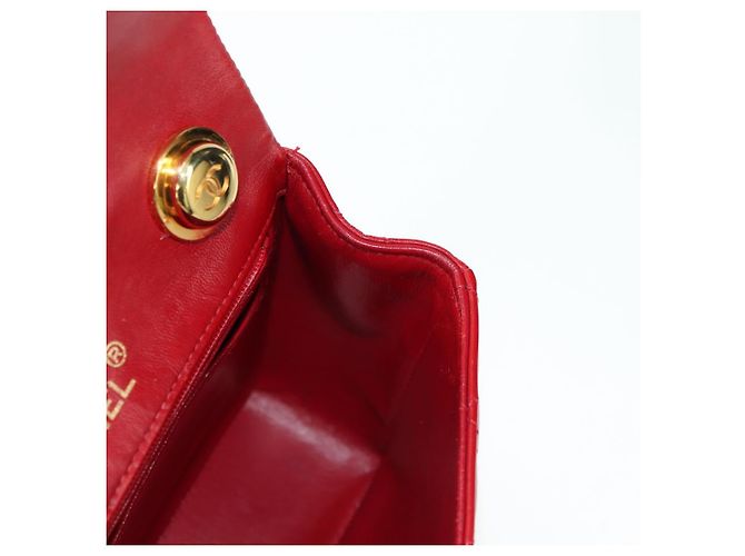 Borsa CHANEL Mini Matelasse 17 in pelle di agnello rossa e oro CC Auth 156630 Rosso D'oro - vista 19