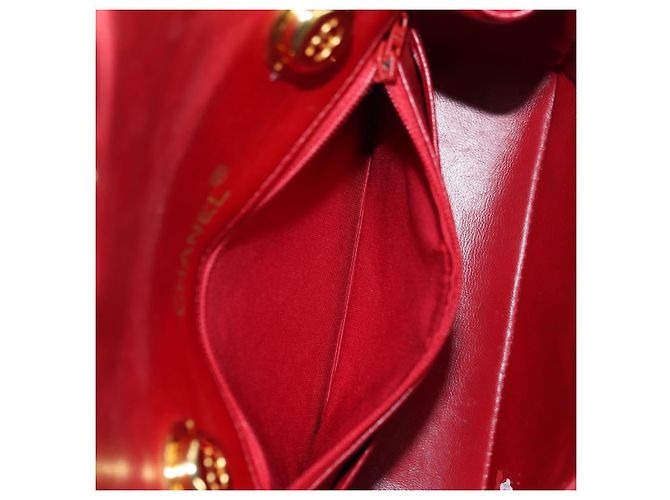 Borsa CHANEL Mini Matelasse 17 in pelle di agnello rossa e oro CC Auth 156630 Rosso D'oro - vista 22